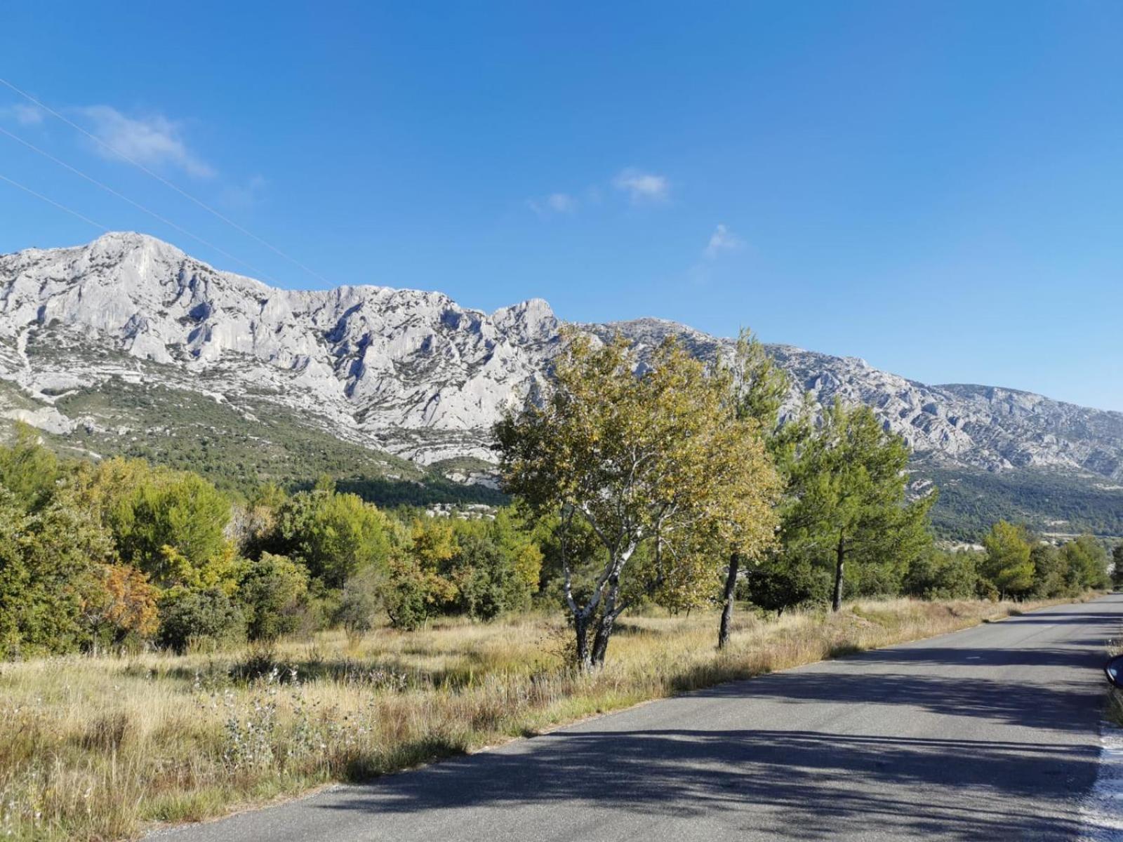 Studio Nuitee En Provence 2 Éguilles Esterno foto