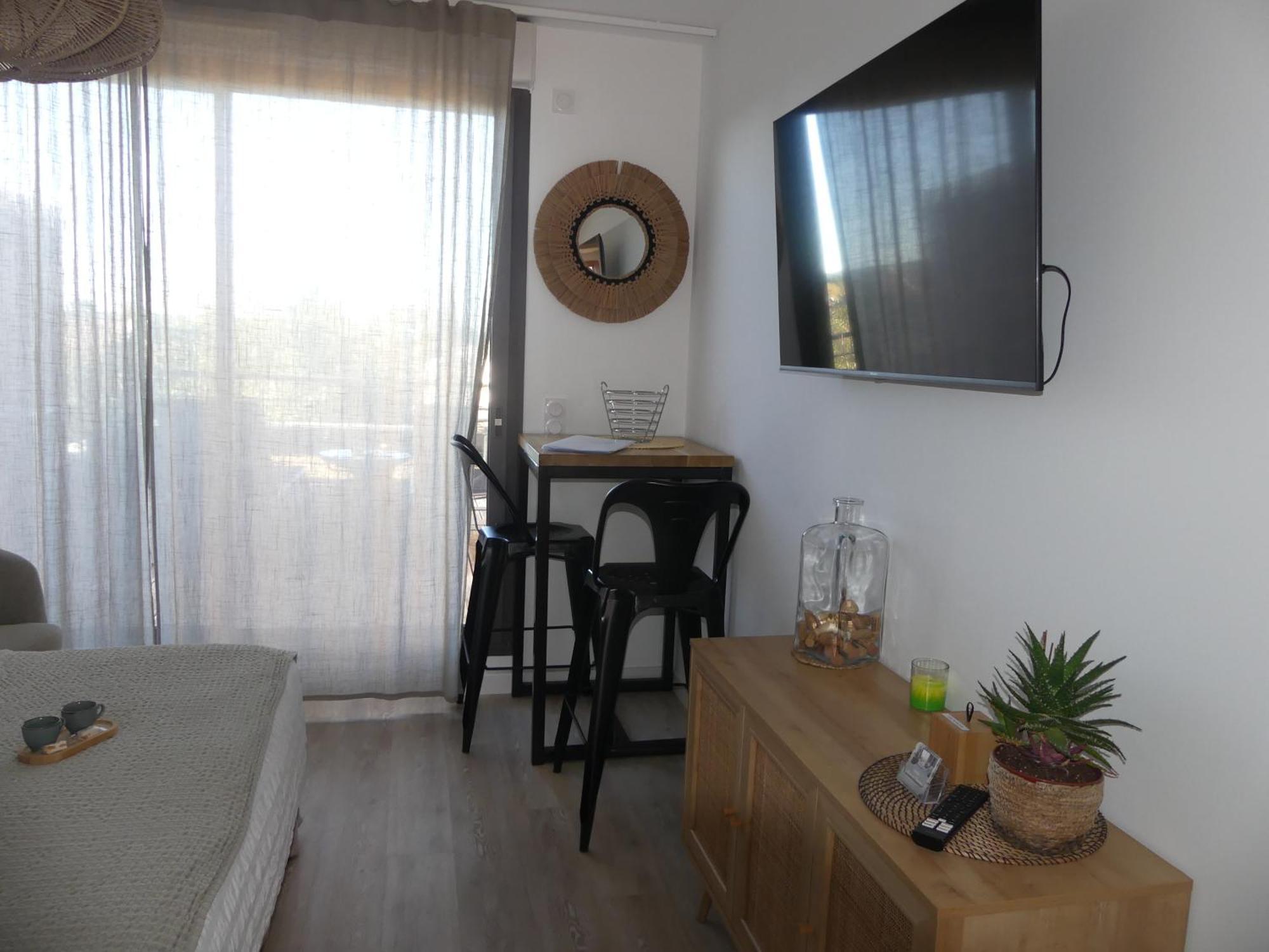 Studio Nuitee En Provence 2 Éguilles Esterno foto